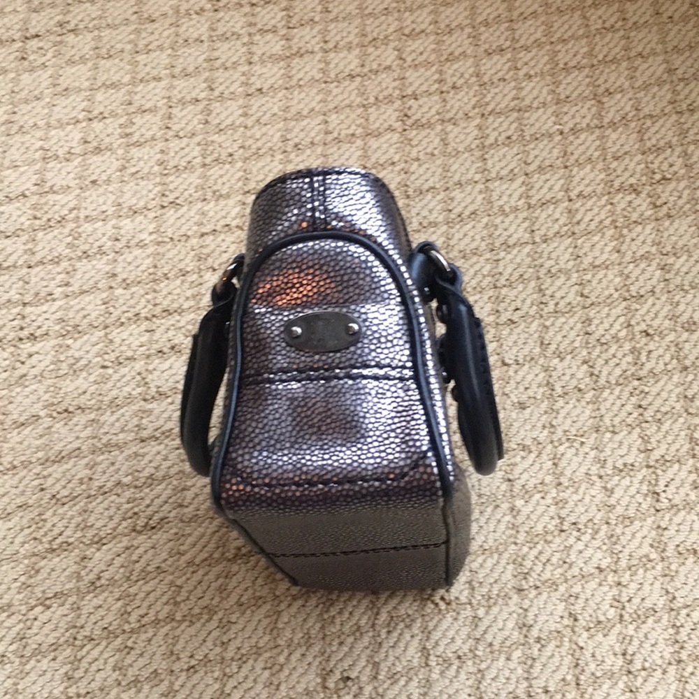 Handbag - Picture 2 of 8